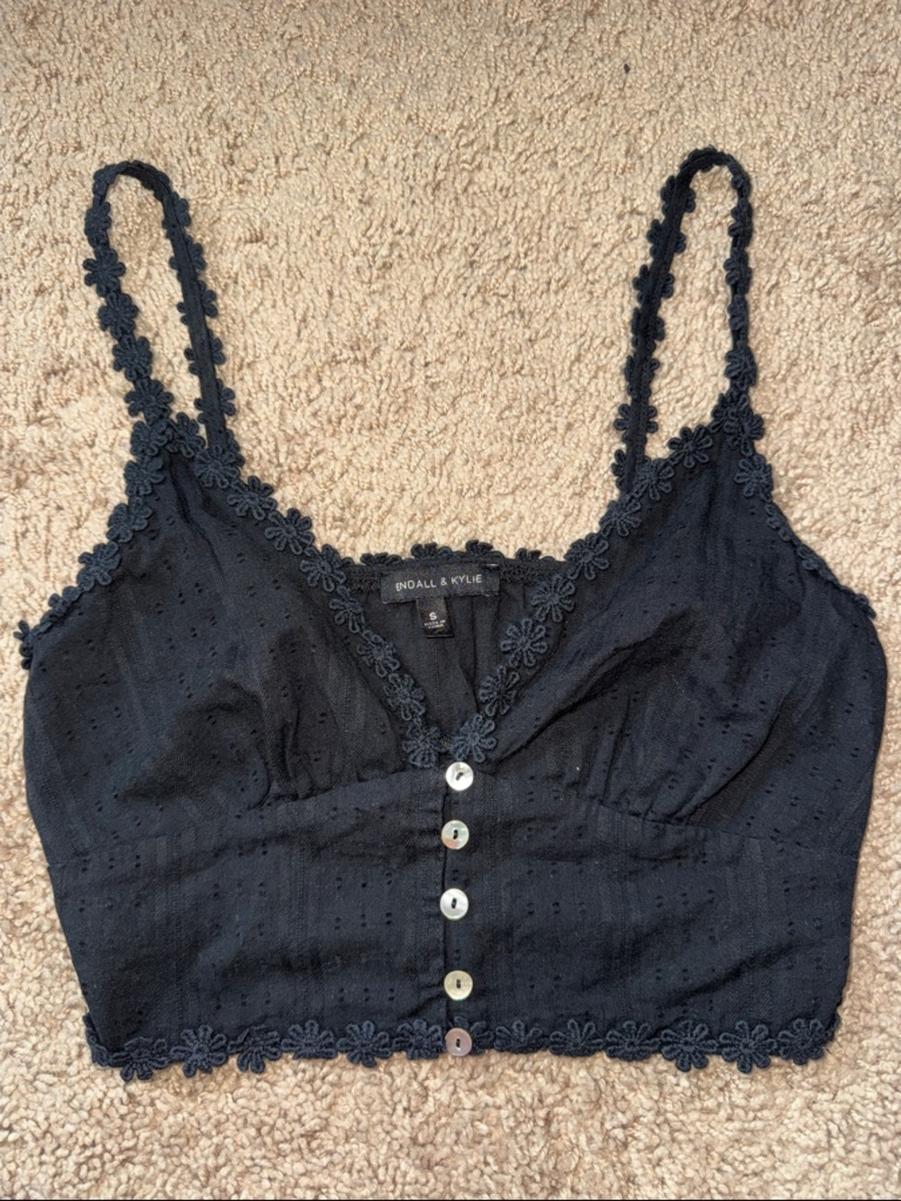 Kendall & Kylie Black Floral-Trim Button-Front Cropped Camisole size Small